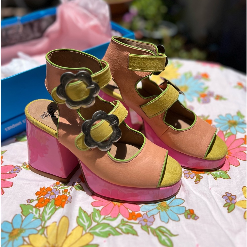 John Fluevog Picnic Charleson Floral Bucket Platform sz 6.5 36 New 🌺 BARBIE 🌸